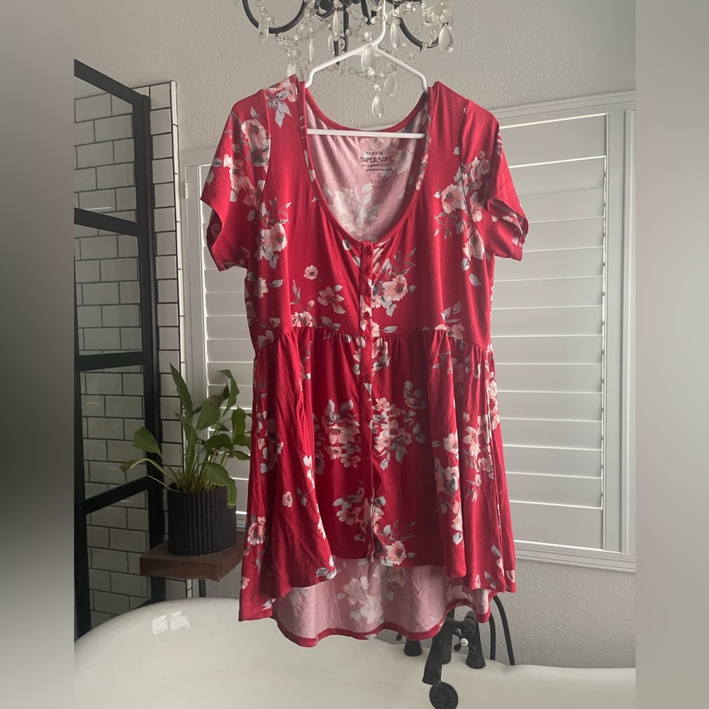 Torrid Babydoll Top Size 1 (runs large)